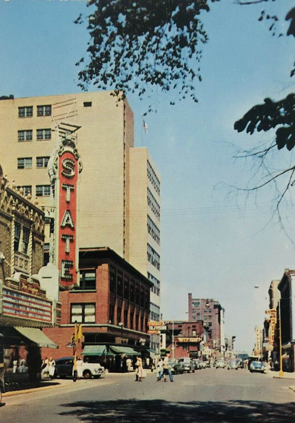 State Theatre - OLD POSTCARD PHOTO
